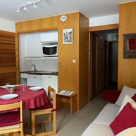 Cosy A Meribel, A 20m Des Pistes, Avec Balcon, Casier A Et Acces Facile Aux Navettes - Fr-1-180-333 Apartment Meribel